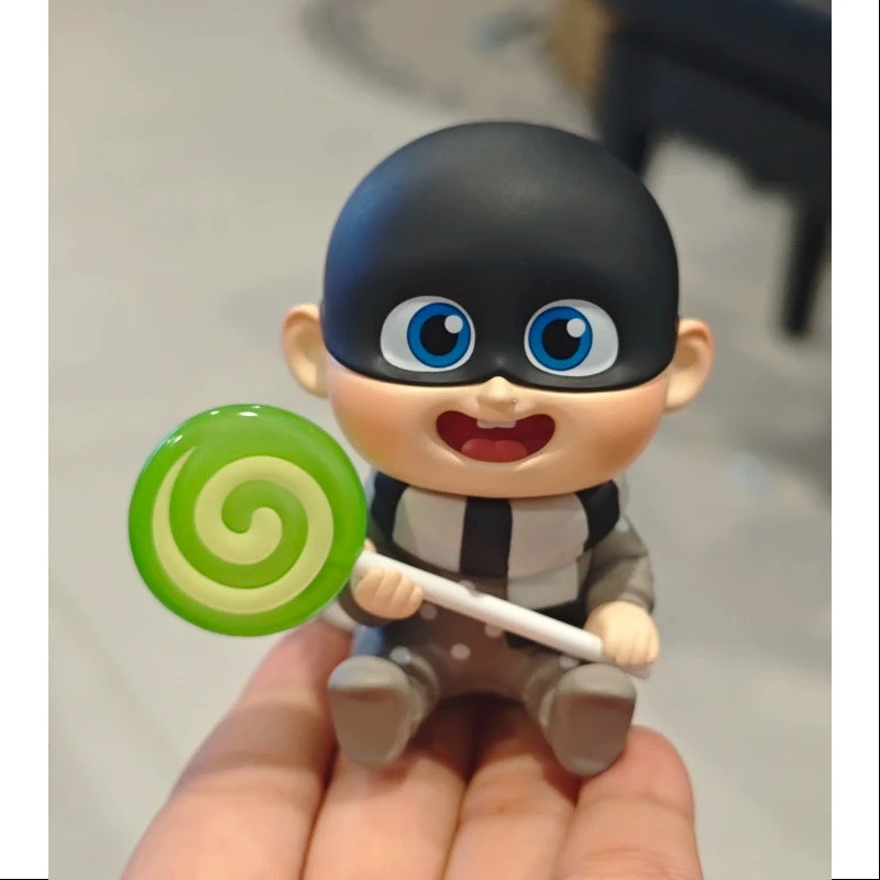 Pop Mart X Minions Illumination's Despicable Me 4 Series Secret Gru Jr.(1/144) 4 Pop Mart X Minions Illumination's Despicable Me 4 Series Secret Gru Jr.(1/144) - Image 4