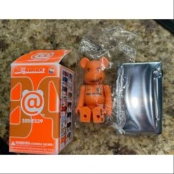 Medicom Bearbrick Series 39 SUPER Secret FCRBxREADYMADE 100% -Doll Shop 15 4 8357fa80 016b 4ede b1b3 ac7b5365aa9f
