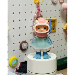 FARMER BOB ENCPUNTER IN THE WILD Series Suprise Dreamy Blue