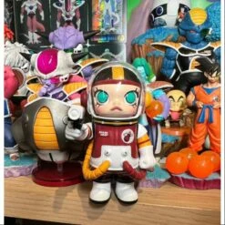 MEGA SPACE MOLLY 100% NBA Miami Heat 2023 LIMITED -Doll Shop IMG 2778 20231217 083928